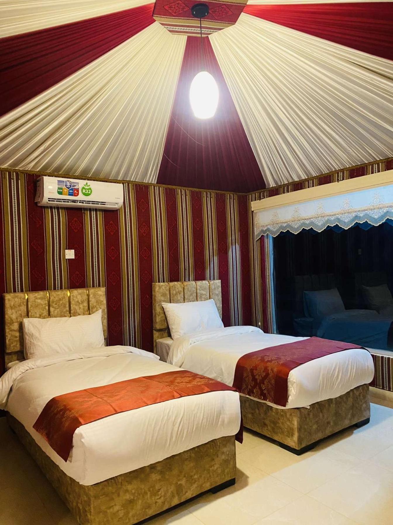 Wadi Rum Sky Camp Luaran gambar